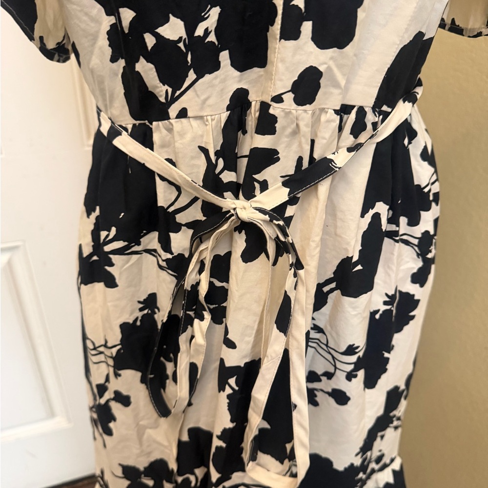 a new day Flutter Sleeve Black and Cream Midi Dress - Picture 5 of 8